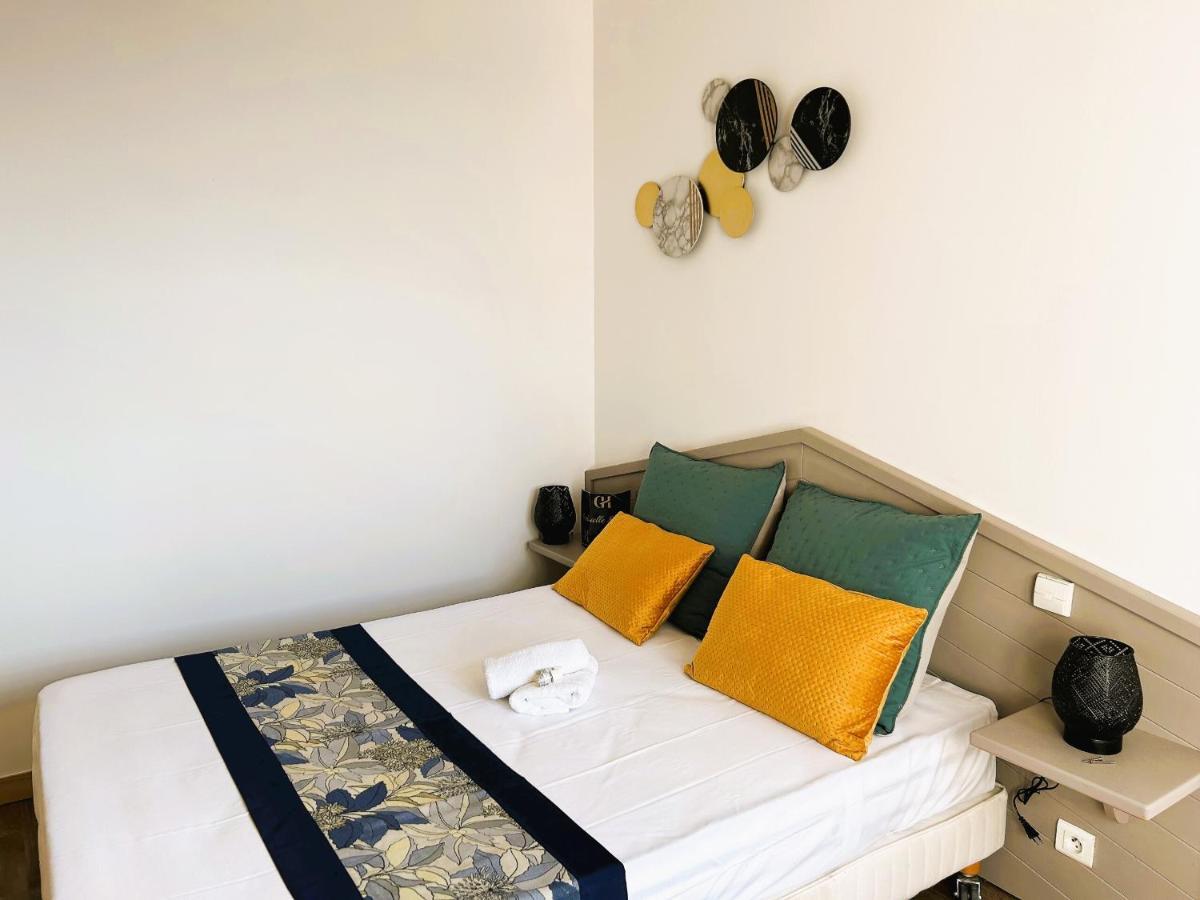 Gabrielle Hotel Aiguines Habitación foto