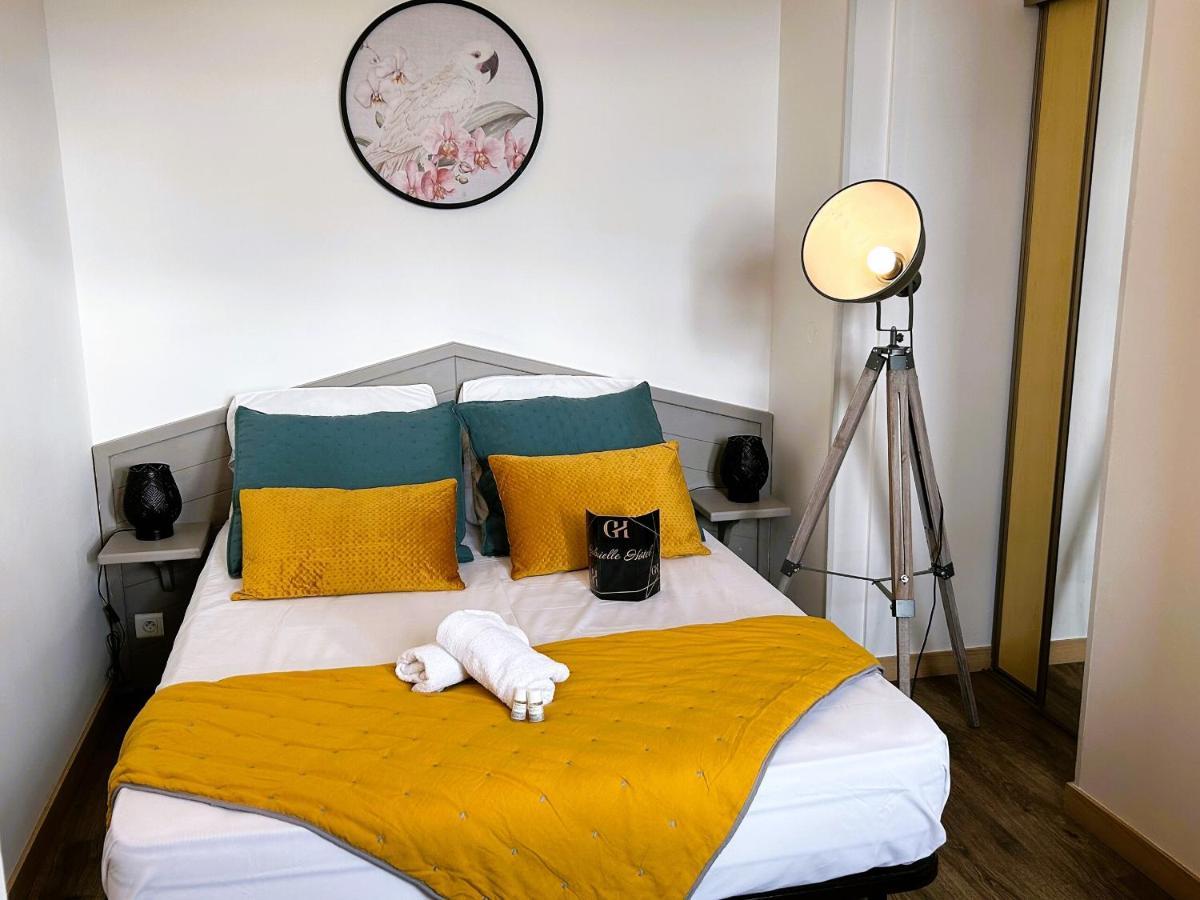 Gabrielle Hotel Aiguines Habitación foto