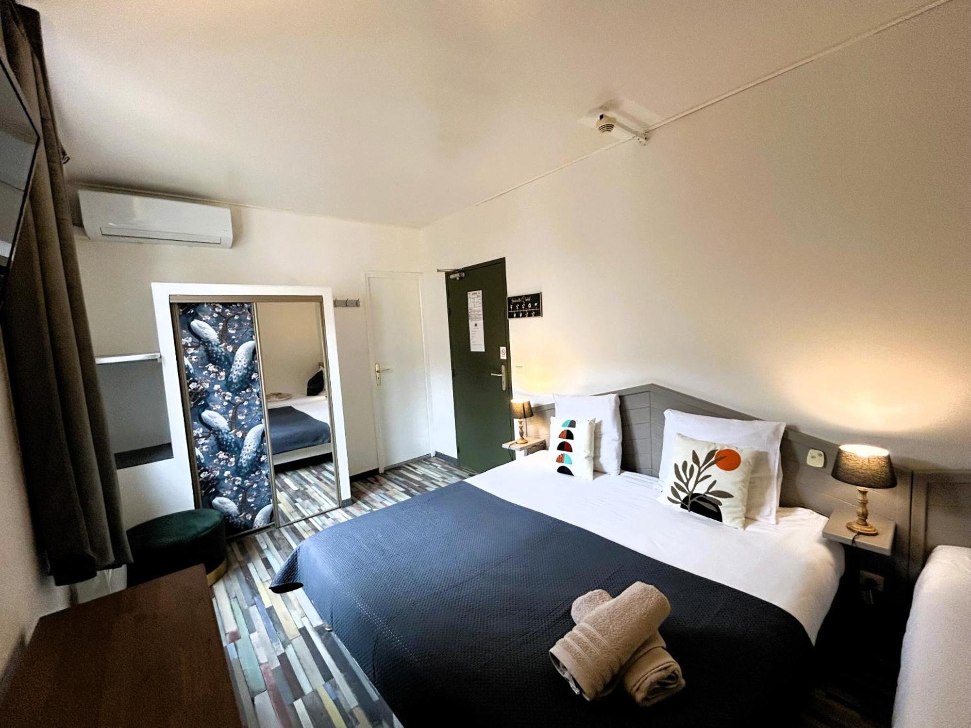 Gabrielle Hotel Aiguines Habitación foto
