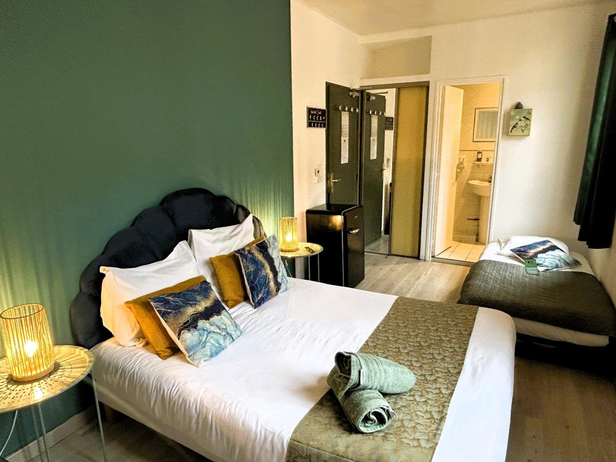 Gabrielle Hotel Aiguines Habitación foto